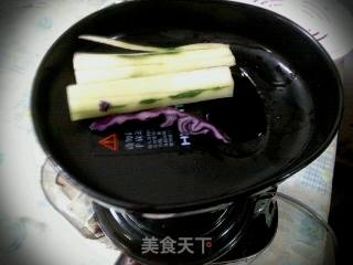 蜂蜜紫甘蓝黄瓜汁的做法步骤：2