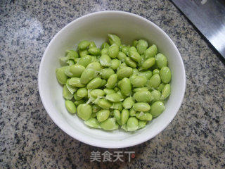 毛豆烧萝卜的做法步骤：2