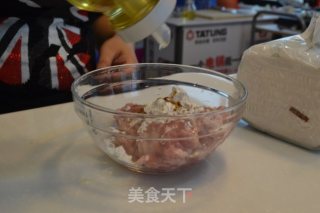 鲜虾烧卖的做法步骤：2