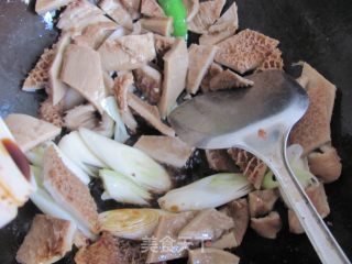 简单小菜---辣炒毛肚的做法步骤：5
