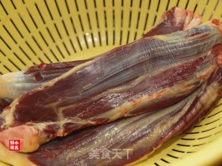 卤牛肉：无法抵挡的美味的做法步骤：1