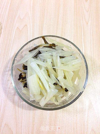 私房菜之酸菜炖排骨的做法步骤：5