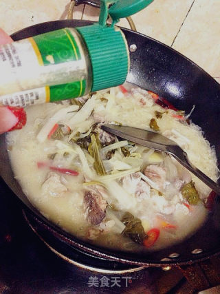 私房菜之酸菜炖排骨的做法步骤：13