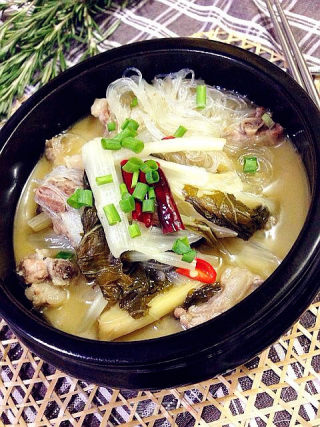 私房菜之酸菜炖排骨的做法步骤：14
