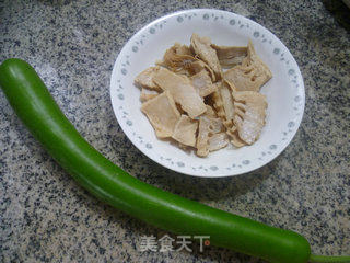 笋干炒夜开花的做法步骤：1