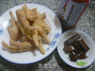 啤酒凤爪的做法步骤：1