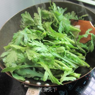 青炒筒篙的做法步骤：2