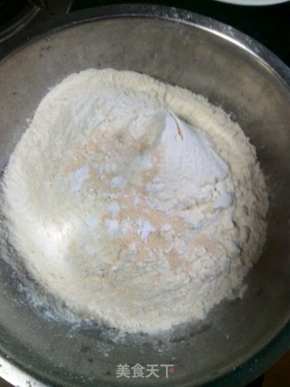 白吉馍饼坯的做法步骤：1