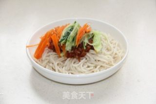披萨酱拌面的做法步骤：10