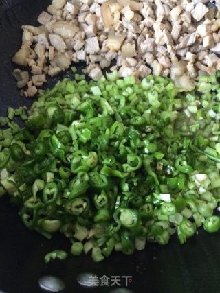 菜丁配肉丁的做法步骤：14
