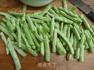 四季豆牛肉的做法步骤：1