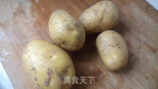 土豆炖豆角的做法步骤：1