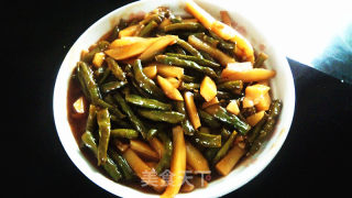 土豆炖豆角的做法步骤：9