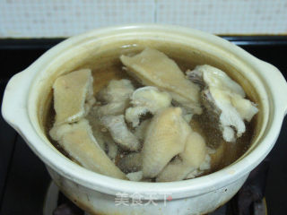 虫草花参鸡汤的做法步骤：4
