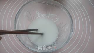 【海鲜菇炒鸡蛋】的做法步骤：2
