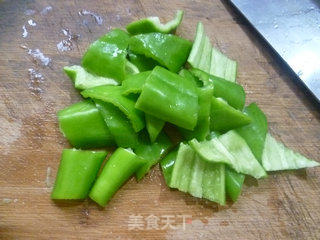 蚝油青椒香菇的做法步骤：3