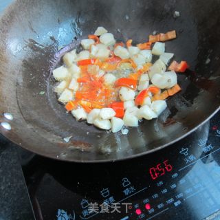 红辣椒荸荠丁的做法步骤：6