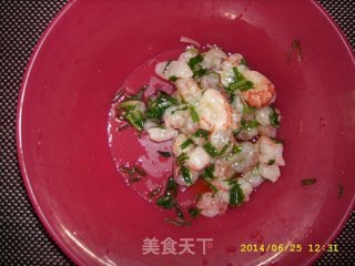 香葱鸡蛋虾仁煎饼的做法步骤：2