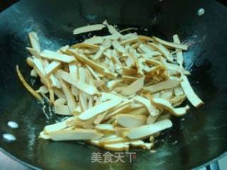 韭菜炒香干的做法步骤：4
