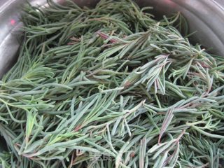 夏日海边野菜——凉拌盐西菜的做法步骤：1