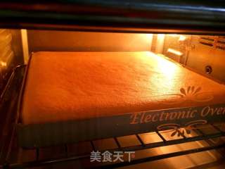 奶油蛋糕卷的做法步骤：2