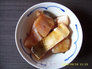 豆豉油煎鱼的做法步骤：2