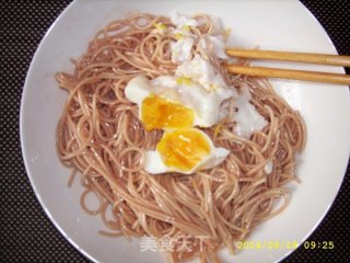 红腐乳拌面加糖心鸡蛋的做法步骤：8