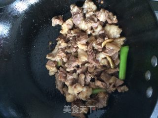 西红柿土豆炖牛腩的做法步骤：6
