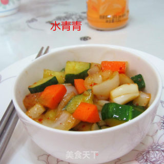 干煸洋葱黄瓜胡萝卜丁的做法步骤：8