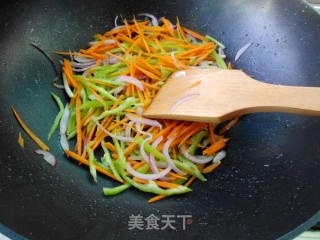 三丝炒五花肉的做法步骤：6