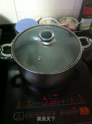 鸡蛋米酒黑芝麻汤圆的做法步骤：5