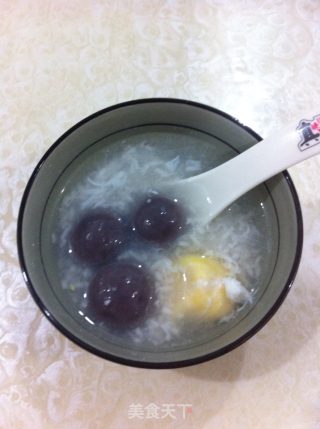 鸡蛋米酒黑芝麻汤圆的做法步骤：10
