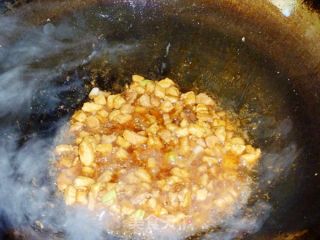 营养下饭菜-【毛豆炒肉】的做法步骤：6