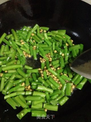 空心菜炒黄豆的做法步骤：4
