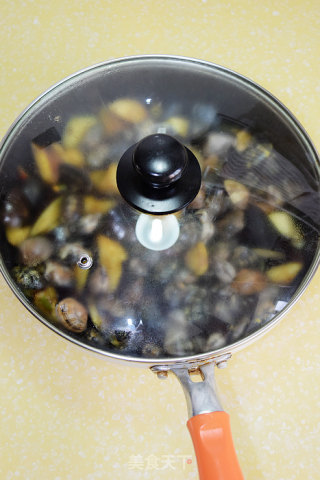 【蛤蜊炖茄子】--蔬菜与海鲜最完美搭配典范的做法步骤：4