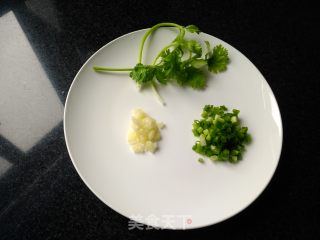 油泼面的做法步骤：4