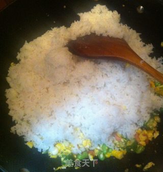 秋葵炒饭的做法步骤：4