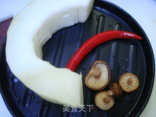 香菇素炒冬瓜的做法步骤：1