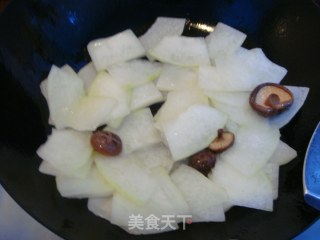 香菇素炒冬瓜的做法步骤：4