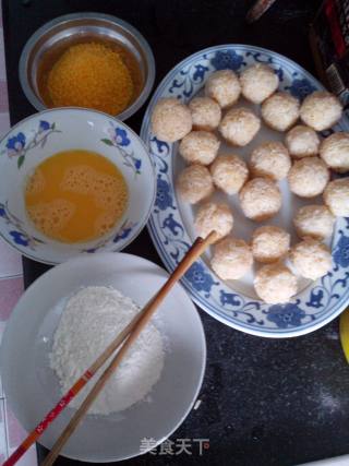 黄金丸子（剩饭版）的做法步骤：2