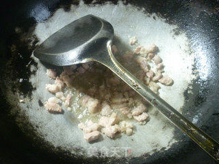 五花肉梅豆炒西瓜皮的做法步骤：5
