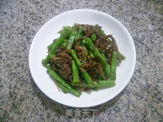 笋干菜炒梅豆的做法步骤：8
