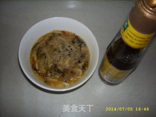 梅菜笋丝鸡蛋煎饼和金针菇笋丝鸡蛋煎饼的做法步骤：3