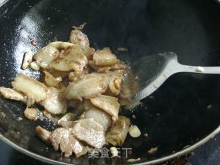 青椒回锅肉的做法步骤：4