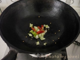 虾皮粉丝炒包菜的做法步骤：7