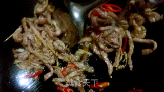 韭黄肉丝的做法步骤：3