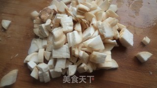 番茄炖杏鲍菇的做法步骤：2