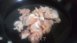 三杯鸡的做法步骤：2