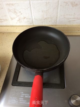青辣椒红萝卜丝配猪肉丝的做法步骤：5