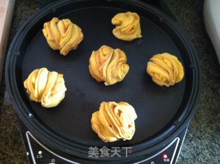 南瓜花生酱烧饼的做法步骤：9